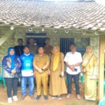 Camat Jati Agung Tinjau Warga Sakit di Sidodadi Asri