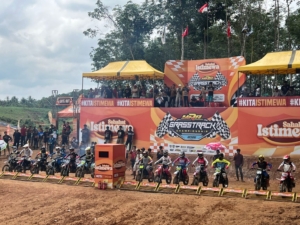 15 Personel Diterjunkan, Polsek Gunung Agung Amankan Grasstrack Championship 2026 di Tubaba