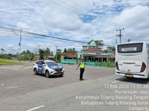 Jaga Ketertiban Lalu Lintas, Sat Lantas Polres Tubaba Gelar PAM Rawan Siang