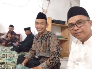 Malam Kedua Safari Ramadhan Margodadi, Feri Saputra Perkuat Silaturahmi di Mushola Darrus Sholihin